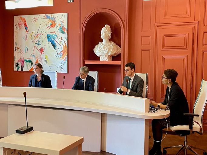 Tribunal et juges